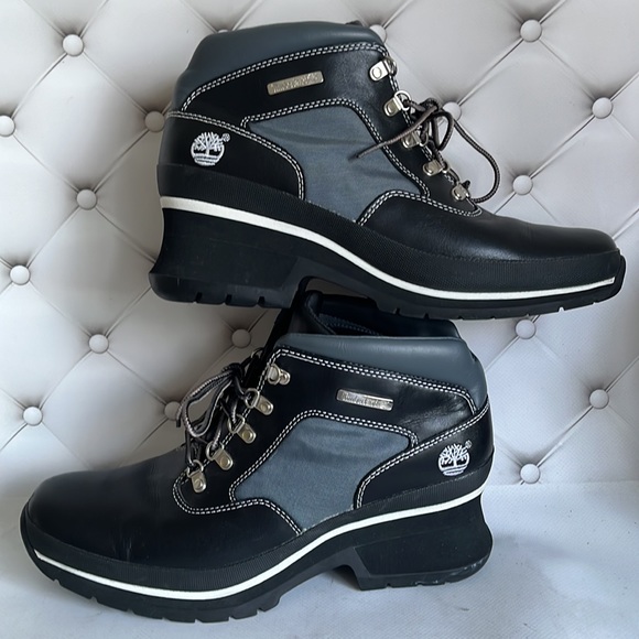 Timberland Women’s Genuine Leather Boots Size 10 Logo Color Black/Gray - Picture 8 of 8